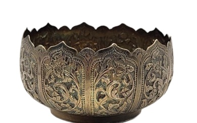 A LATE 19TH/EARLY 20TH CENTURY ANGLO INDIAN SILVER BOWL...