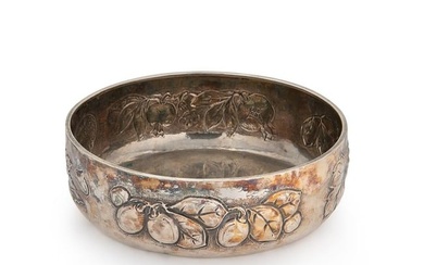 A mid 20th century Italian metalwares silver fruit bowl