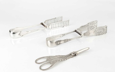 A pair of late Victorian silver King's pattern asparagus tongs,...