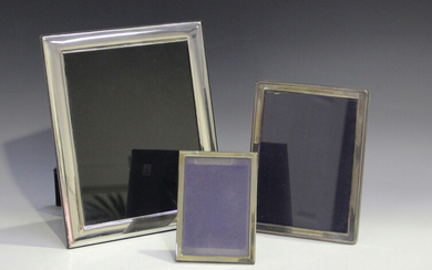 An Elizabeth II silver mounted rectangular photograph frame, London 2008 by Harrison Brothers &