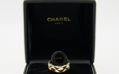 Chanel Matelasse 18k Gold Band