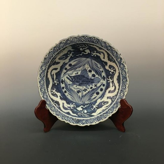 Chinese Blue-White 'Fish' Porcelain Plate