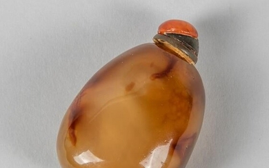 Chinese Cameo Agate Snuff Bottle