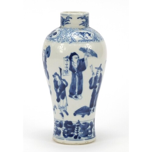 Chinese blue and white porcelain baluster vase hand painted ...