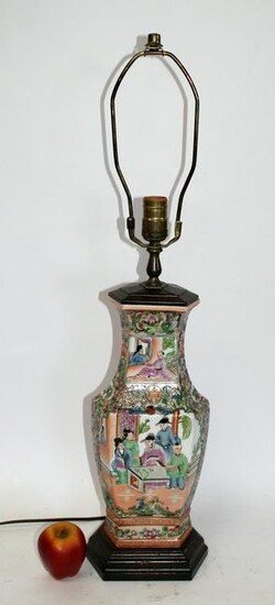 Chinese rose medallion porcelain lamp