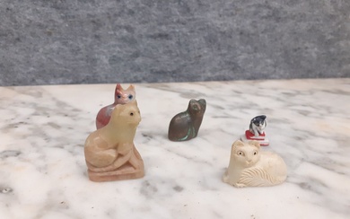 Cinq petits chats en pierre, bronze, métal... - Lot 62 - Richard Maison de ventes