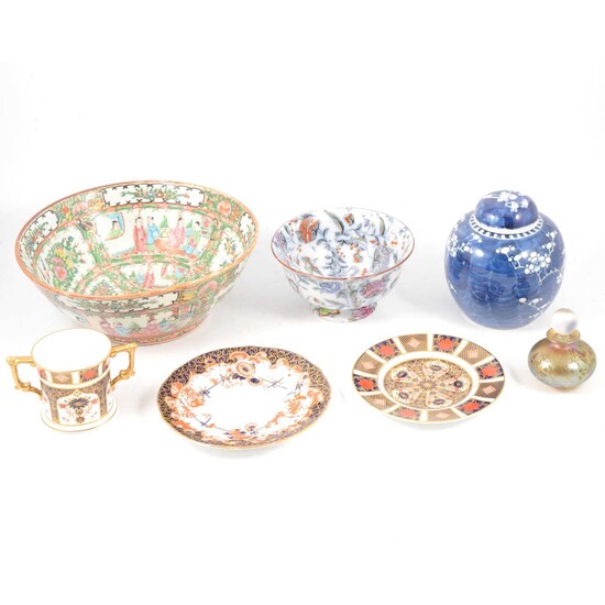 Collection of decorative ceramics and glass