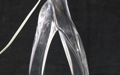 DAUM, grande lampe "moderne " en cristal, signée "Daum", ht : 38 cm