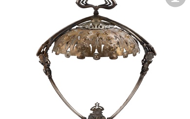 EDMOND LHOTE (1885-1962) ORFÈVRE ET CRÉATEUR DE BIJOUX Marguerites, probablement pièce unique Lampe de table....