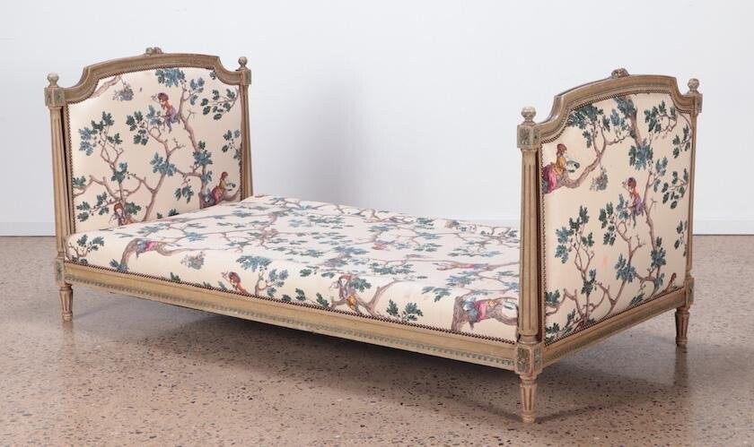 FRENCH LOUIS XVI DAYBED