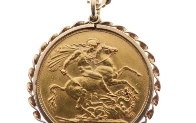 George V gold sovereign, 1914, mounted, with 9ct chain