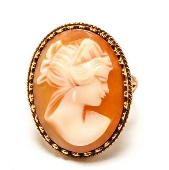 Gold w Carved Shell Cameo Woman's Profile Ring
