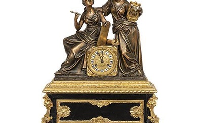 Grande pendule de style Empire en bronze doré et bleuté et marbre noir, Bruxelles, France,...