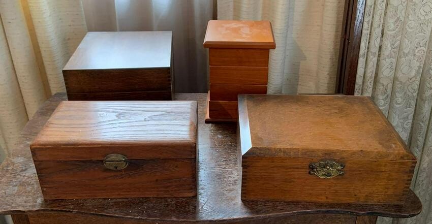 Group of 3 : Vintage and Modern Wooden Boxes