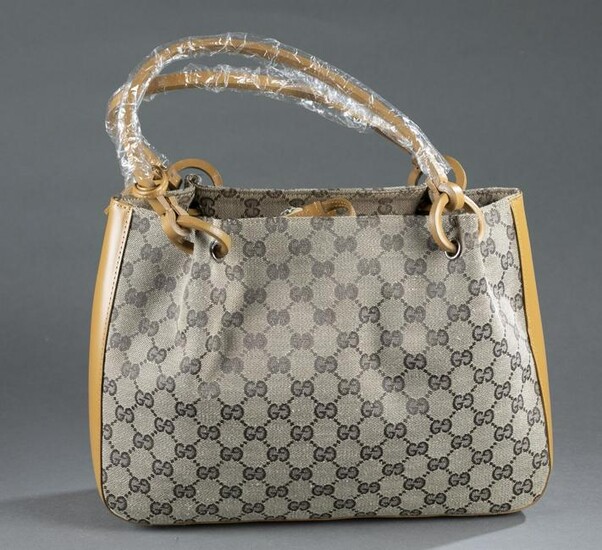 Gucci, GG Plus Monogram handbag.