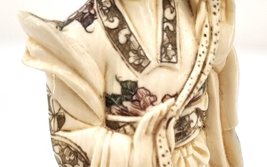 JAPANESE CARVED IVORY FIGURE OF GUAN YIN