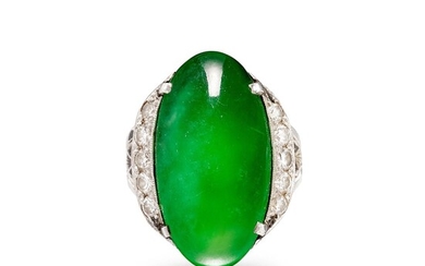 Jadeite and Diamond Ring | 天然翡翠 配 鑽石 戒指