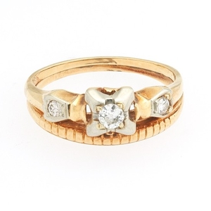 Ladies' Retro Gold and Diamond Ring