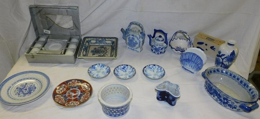 Lot Oriental Porcelain Items