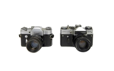 Lotto di due macchine fotografiche Sovietiche/Russe
