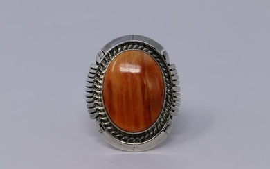 Native American Navajo Handmade Spinny Oyster Ring By