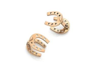 Pair of cufflinks with a "Horseshoe" design