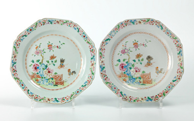 Pair of octagonal porcelain plates. China, India Company...