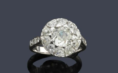 Rosette ring with antique-cut diamonds