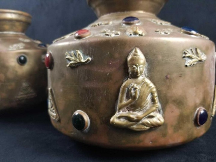 Set of 2 Brass Vases with Meditating Buddhas and