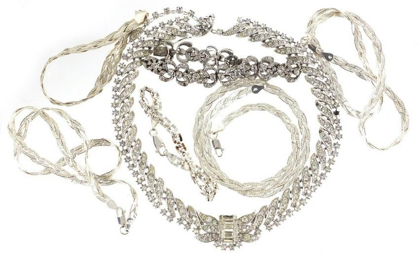 Silver and white metal jewellery comprising four