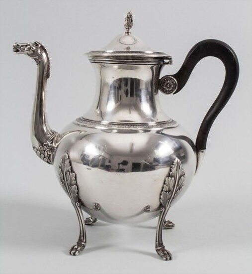 Teekanne / A silver tea pot, Paris, um 1910