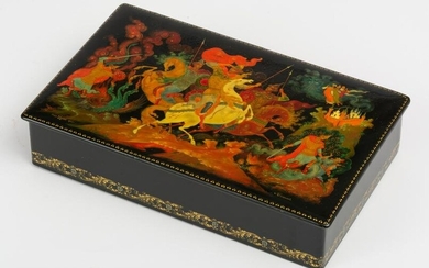 VERY FINELY PAINTED RUSSIAN LACQUER BOX SHOWING SCENES FROM BYLINY