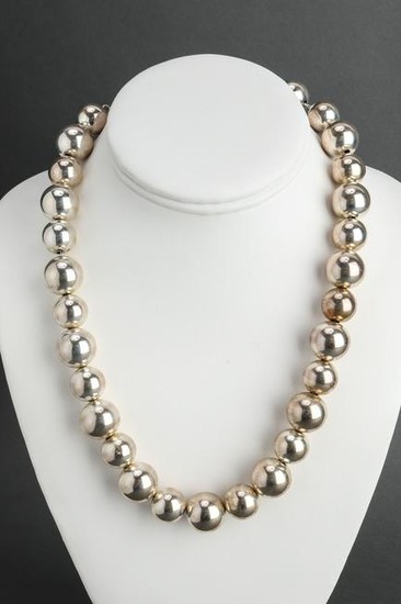 Vintage Silver Alternating Beaded Ball Necklace