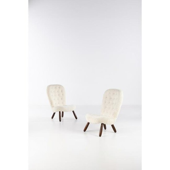 ƒ Philip Arctander (1916-1994) Clam Pair of lounge chairs Birch and sheepskin Edited by Vik &