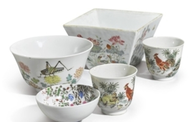 FOUR ENAMELED CUPS AND BOWLS QING DYNASTY, 18TH CENTURY - REPUBLIC PERIOD