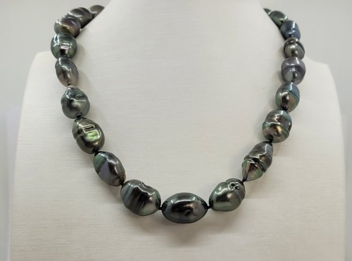 11x13mm Peacock Aubergine Tahitian Keshi Pearls - 14 kt. White gold - Necklace