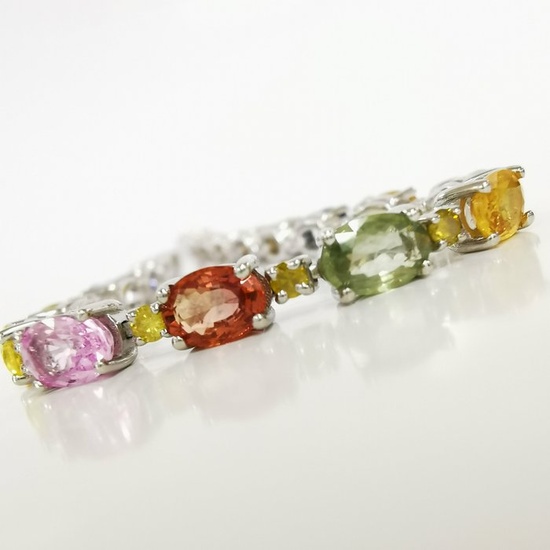 13.80 ct Multi Colors Sapphire & 0.90 ct N.F.I.Yellow - N.F. Vivid Yellow Diamond Designer Bracelet - 14 kt. White gold - Bracelet - 13.80 ct Sapphire - Diamonds