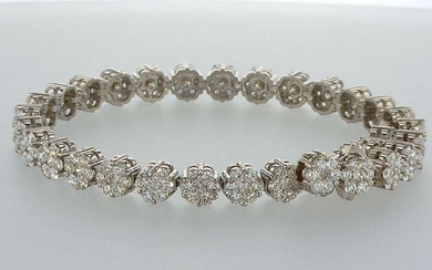 14k white Gold Tennis bracelet with diamonds