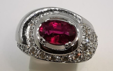 18 kt. White gold - Ring - 1.34 ct Ruby - Diamonds