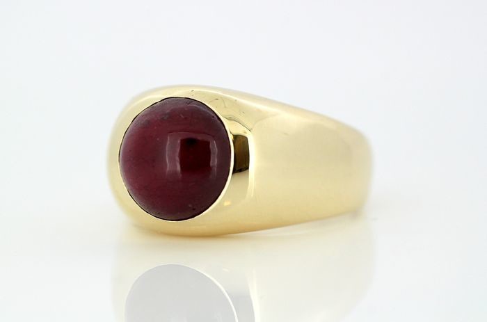 18 kt. Yellow gold - Ring - 3.00 ct Synthetic Ruby