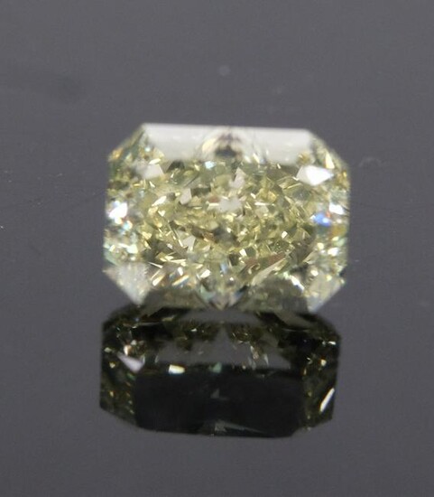 2.70ct Fancy Light Yellow Natural Loose Diamond