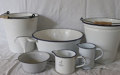 Antique enamel oven, pans, weck pans, buckets, large dishes, plates, jugs, cups, funnel, (35) - Enamel