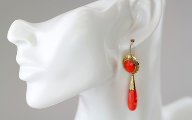 12 kt Yellow gold - Earrings Coral
