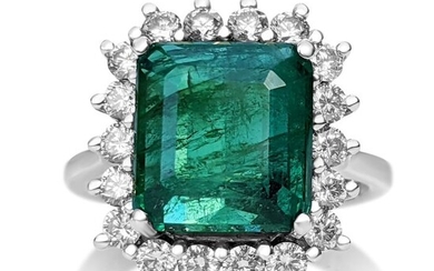 5.32 Carat Natural Emerald And 0.75 Ct Diamonds - 14 kt. White gold - Ring - No Reserve