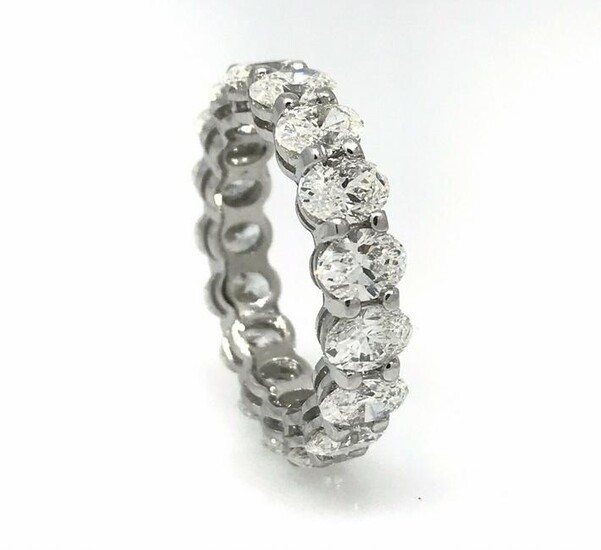 5.36 cts Oval Brilliant Diamond Eternity Band Ring in