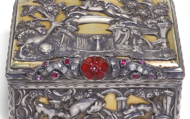 A JEWELLED PARCEL-GILT SILVER TABLE SNUFF BOX, PROBABLY GERMAN, CIRCA 1760