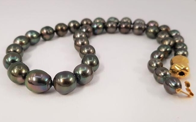 8.2x11.7mm Peacock Aubergine Tahitian pearls - 925