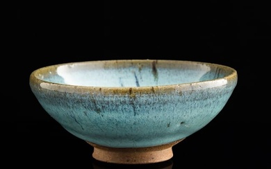 A Chinese Jun-glazed bowl, Yuan dynasty