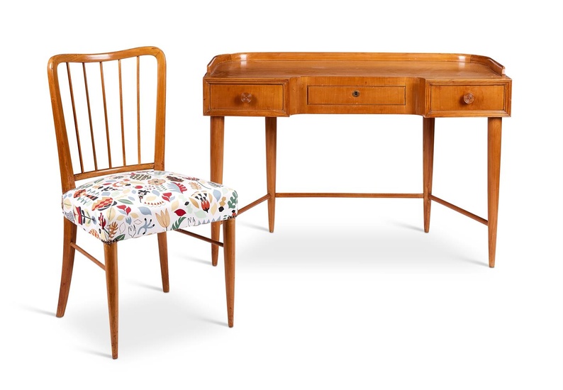 A FRUITWOOD DESKATTRIBUTED TO PAOLO BUFFA (1903-1970), MANUFACTURED BY ARRIGHI SERAFINO