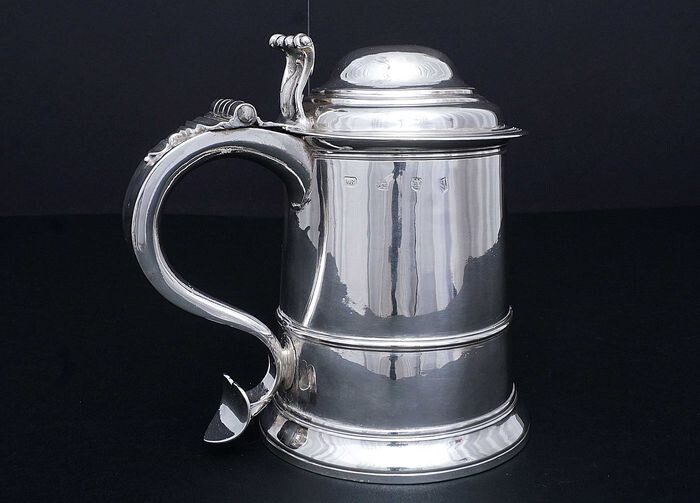 A Fine Early George II Sterling Silver Tankard- .925 silver - Richard Bayley, London- England - 1728